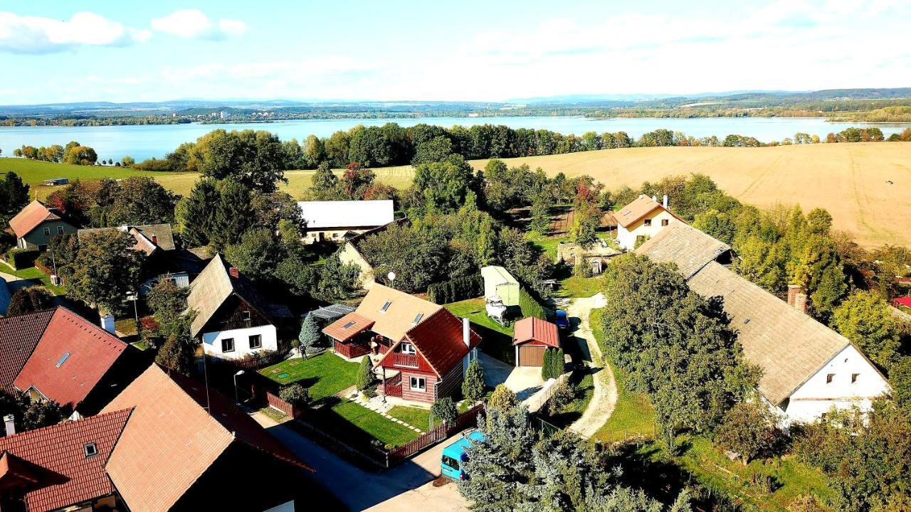 Вілла Roubenka Rozkos Нове-Мєсто-над-Метуї Екстер'єр фото